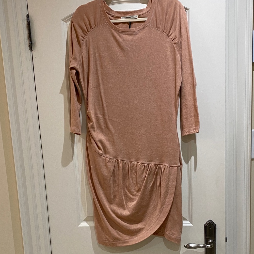 ⚪️Twenty8Twelve Long Sleeve Blush Dress